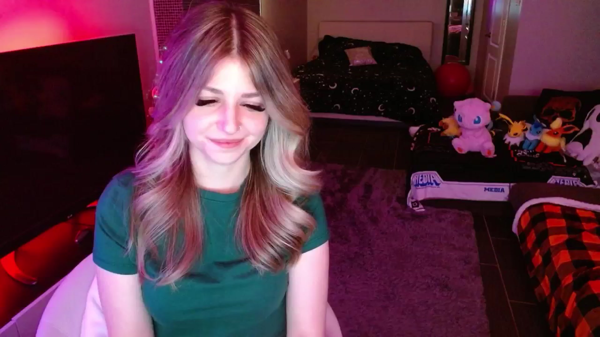 Gallery image thumbnail from Serafina's myfreecams stream on, 12/29/2024, 05:43 image 7 of 20