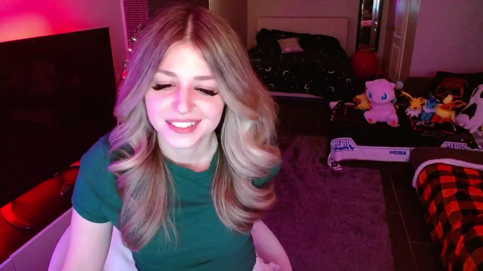 Gallery image thumbnail from Serafina's myfreecams stream on, 12/29/2024, 05:43 image 2 of 20