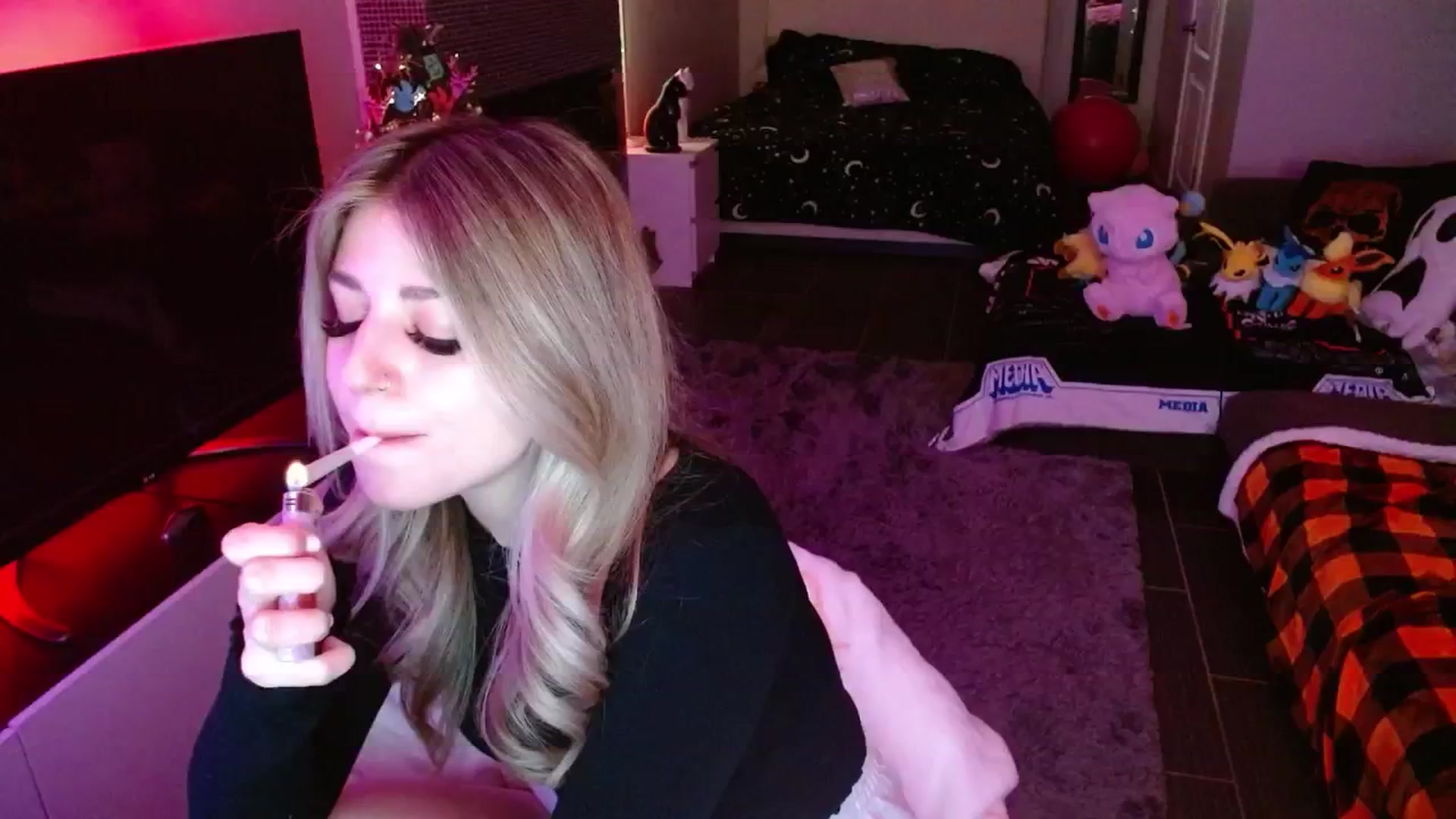 Gallery image thumbnail from Serafina's myfreecams stream on, 12/30/2024, 03:54 image 10 of 20