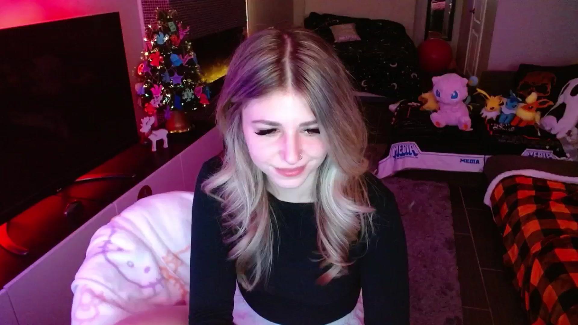 Gallery image thumbnail from Serafina's myfreecams stream on, 12/30/2024, 03:54 image 2 of 20