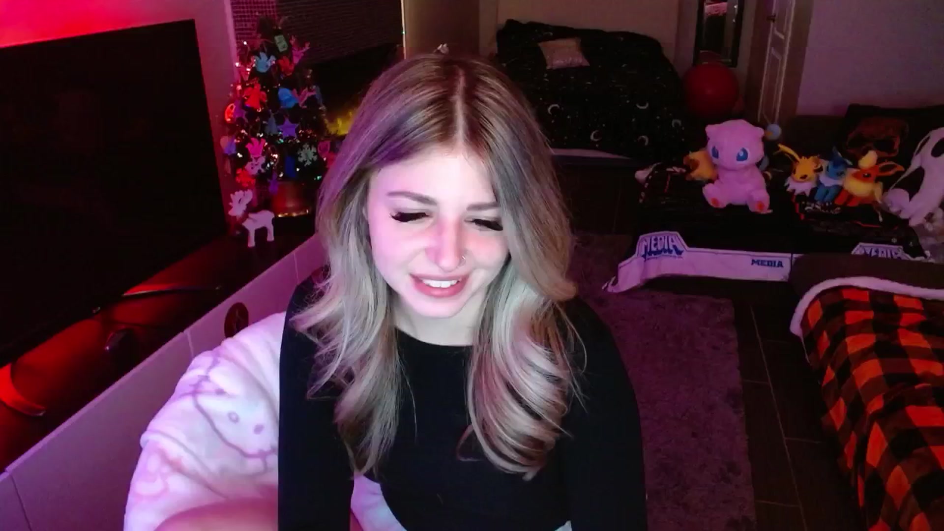 Gallery image thumbnail from Serafina's myfreecams stream on, 12/30/2024, 03:54 image 5 of 20