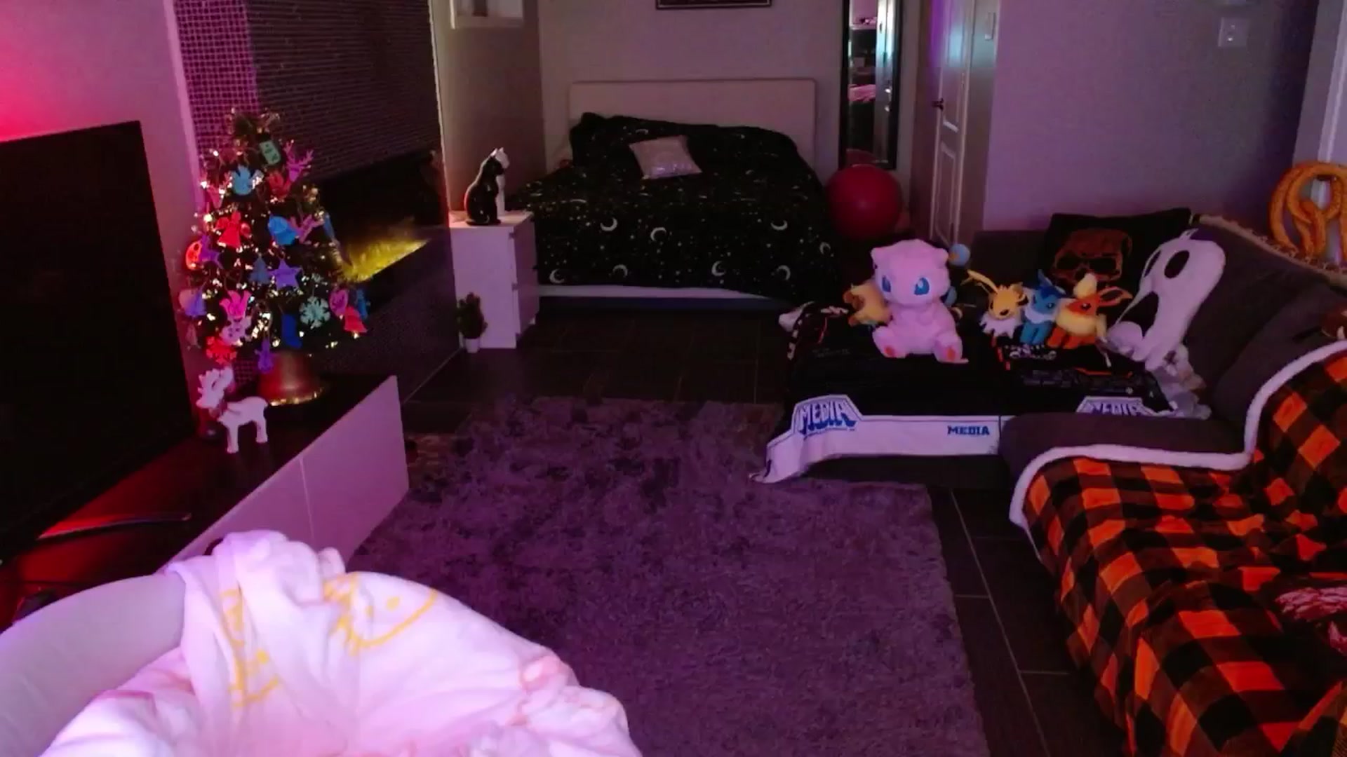 Gallery image thumbnail from Serafina's myfreecams stream on, 12/30/2024, 06:38 image 13 of 20