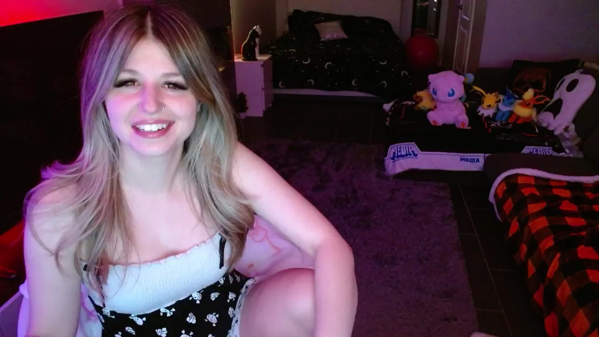 Gallery image thumbnail from Serafina's myfreecams stream on, 01/03/2025, 06:26 image 20 of 20