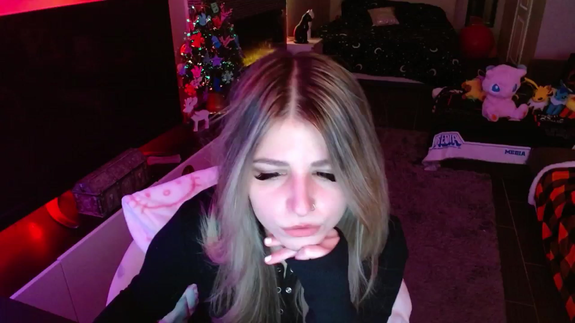 Gallery image thumbnail from Serafina's myfreecams stream on, 01/08/2025, 05:13 image 8 of 20