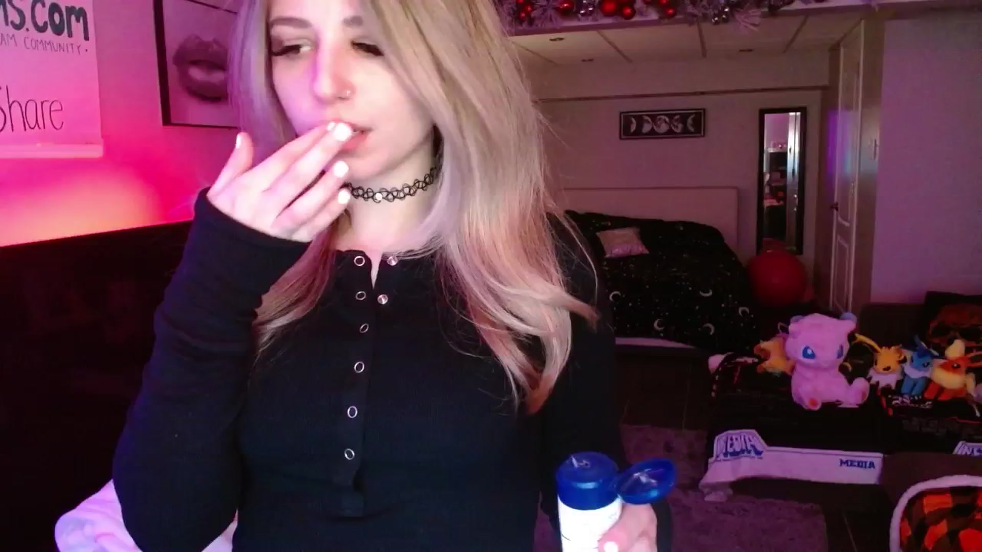 Gallery image thumbnail from Serafina's myfreecams stream on, 01/08/2025, 05:13 image 2 of 20
