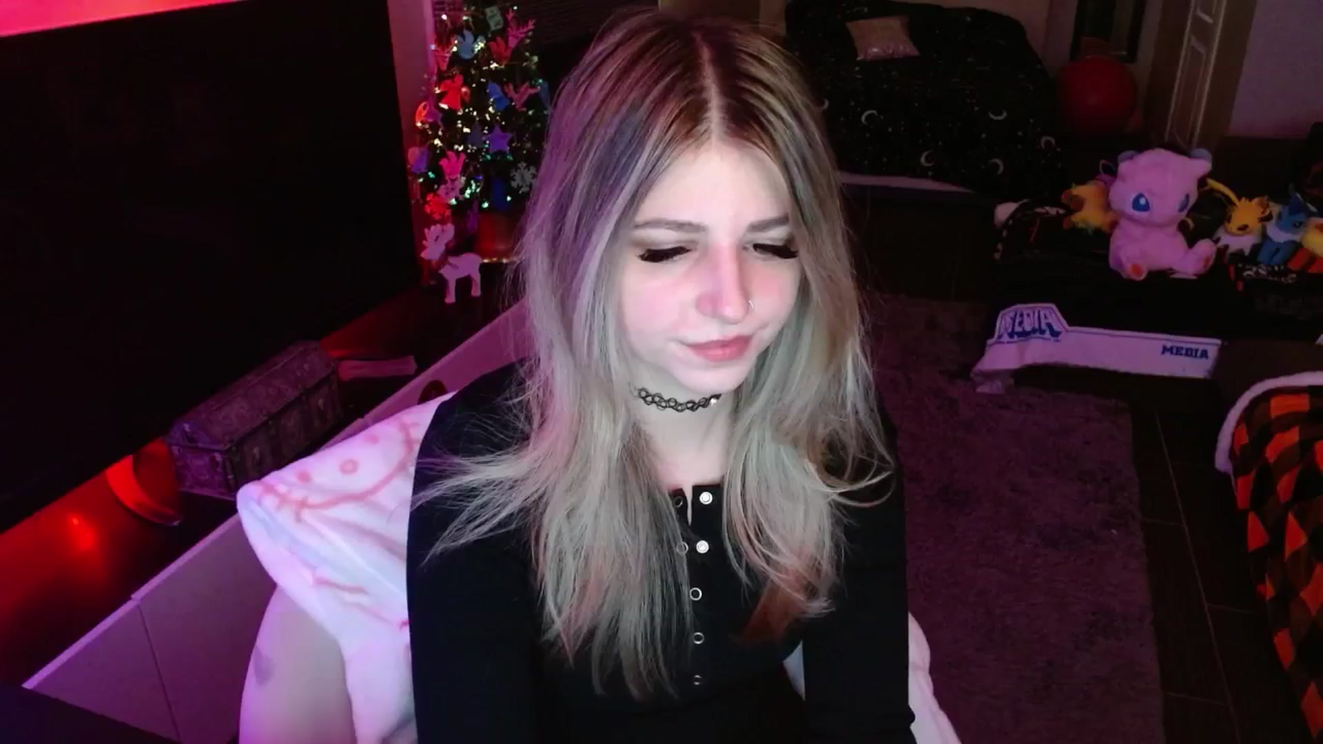 Gallery image thumbnail from Serafina's myfreecams stream on, 01/08/2025, 05:13 image 9 of 20