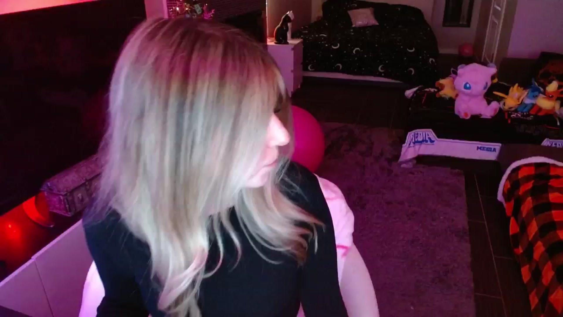 Gallery image thumbnail from Serafina's myfreecams stream on, 01/09/2025, 06:09 image 7 of 20