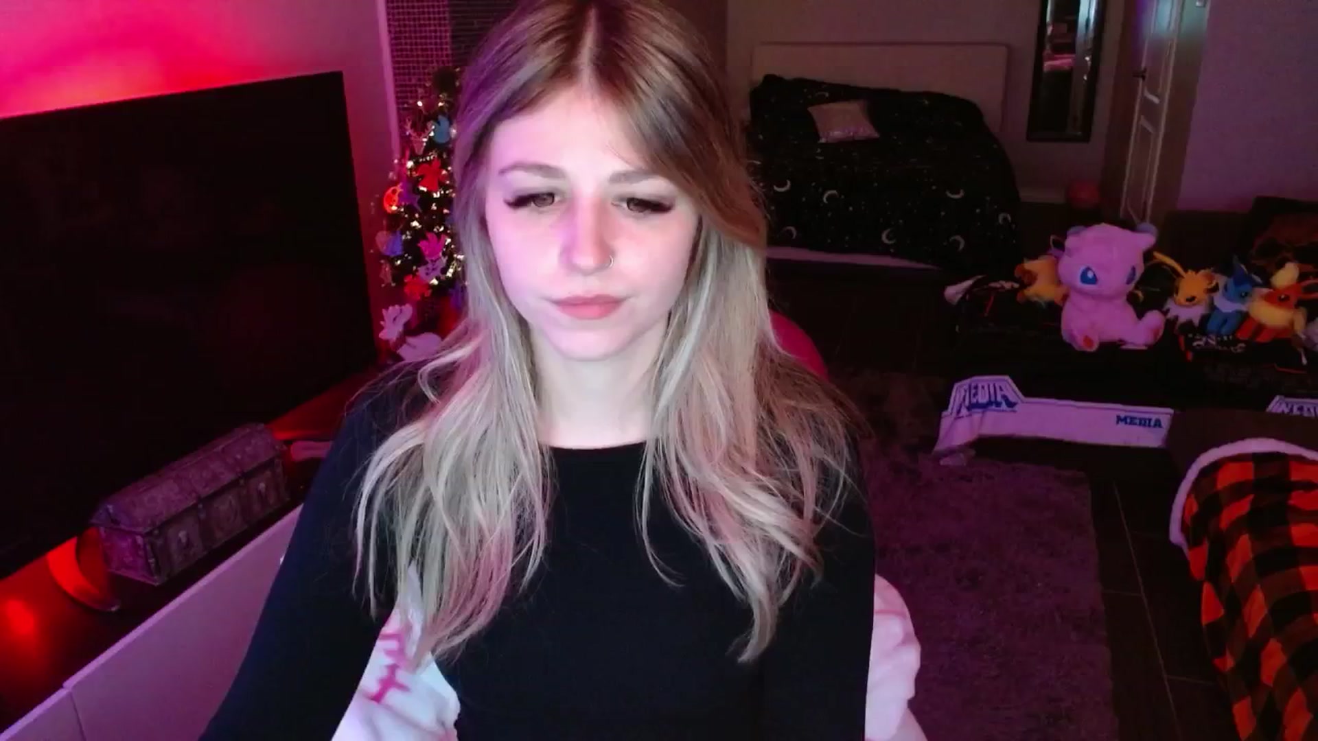 Gallery image thumbnail from Serafina's myfreecams stream on, 01/09/2025, 06:09 image 1 of 20