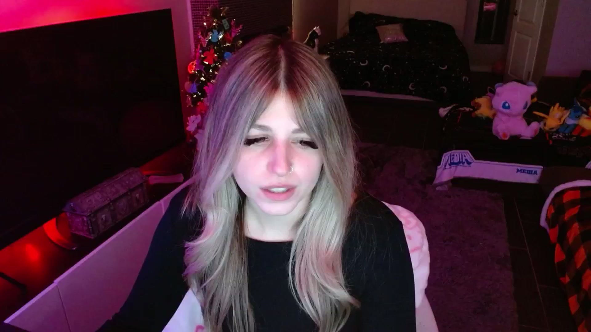 Gallery image thumbnail from Serafina's myfreecams stream on, 01/09/2025, 06:09 image 18 of 20