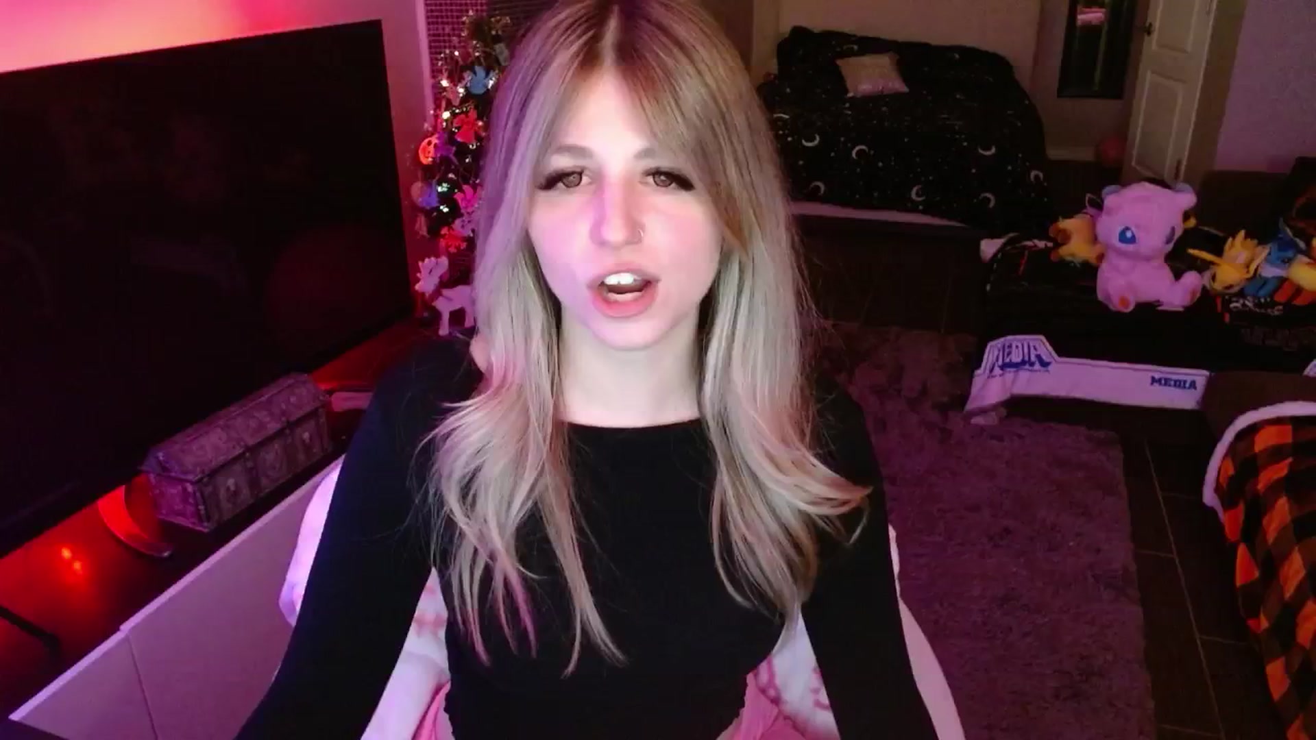 Gallery image thumbnail from Serafina's myfreecams stream on, 01/09/2025, 06:09 image 9 of 20
