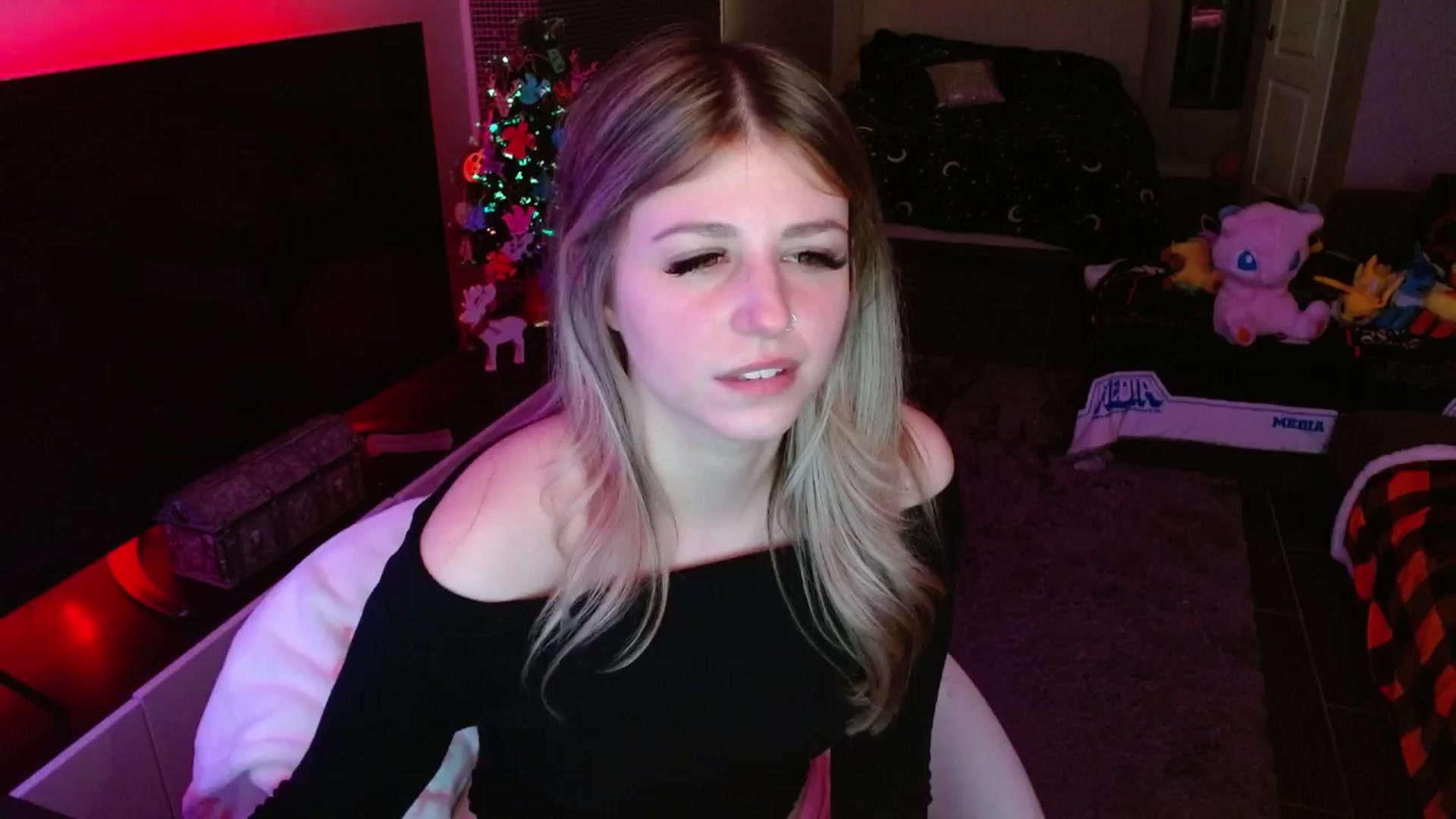 Gallery image thumbnail from Serafina's myfreecams stream on, 01/09/2025, 06:09 image 10 of 20