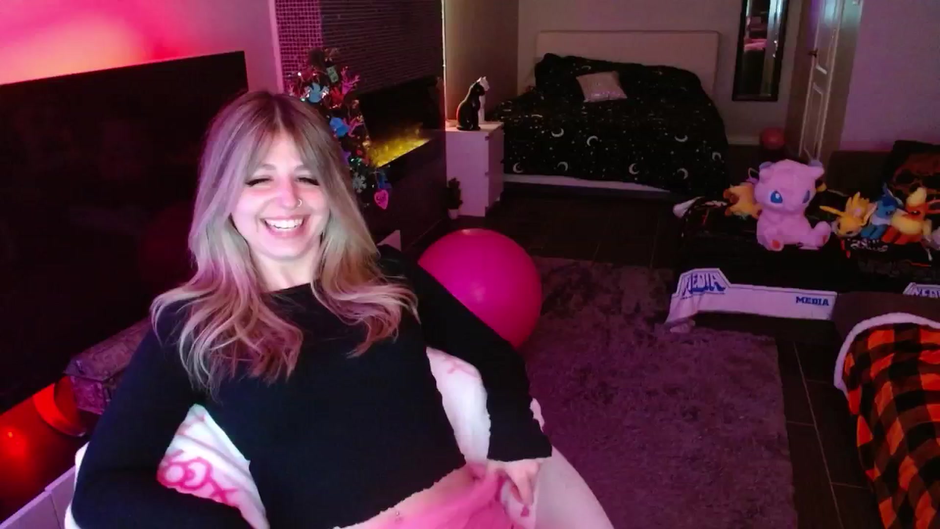 Gallery image thumbnail from Serafina's myfreecams stream on, 01/09/2025, 06:09 image 2 of 20