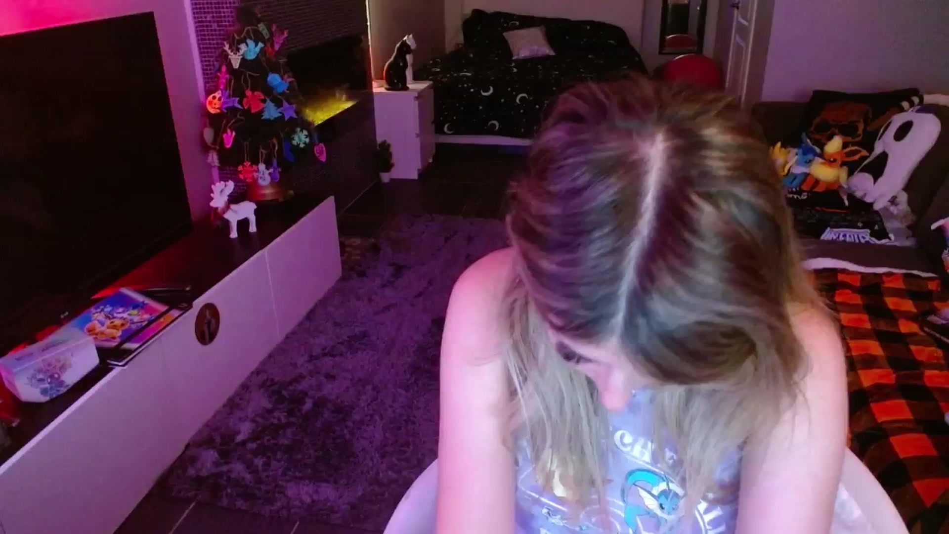 Gallery image thumbnail from Serafina's myfreecams stream on, 01/19/2025, 07:48 image 12 of 20