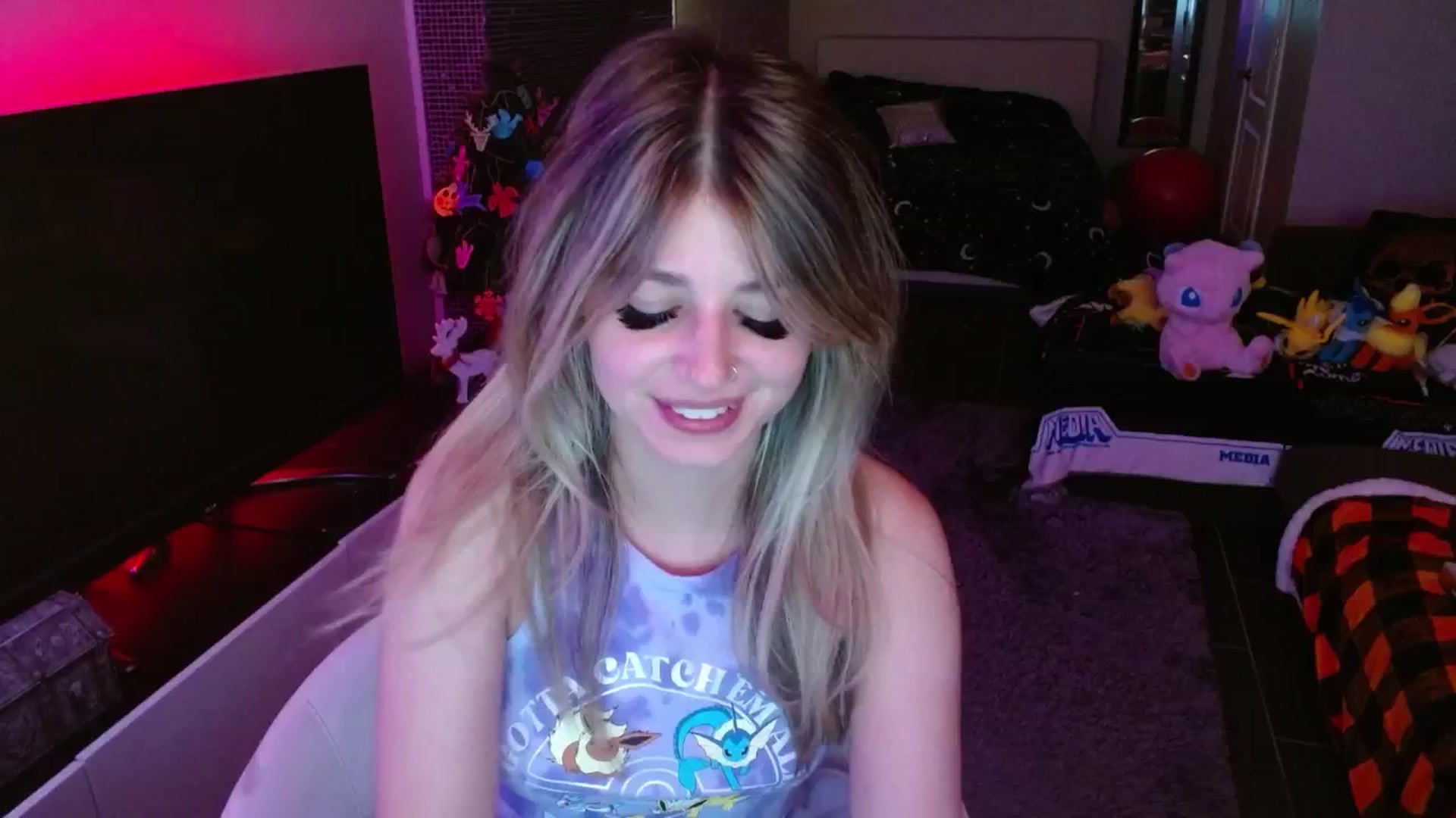 Gallery image thumbnail from Serafina's myfreecams stream on, 01/19/2025, 07:48 image 4 of 20
