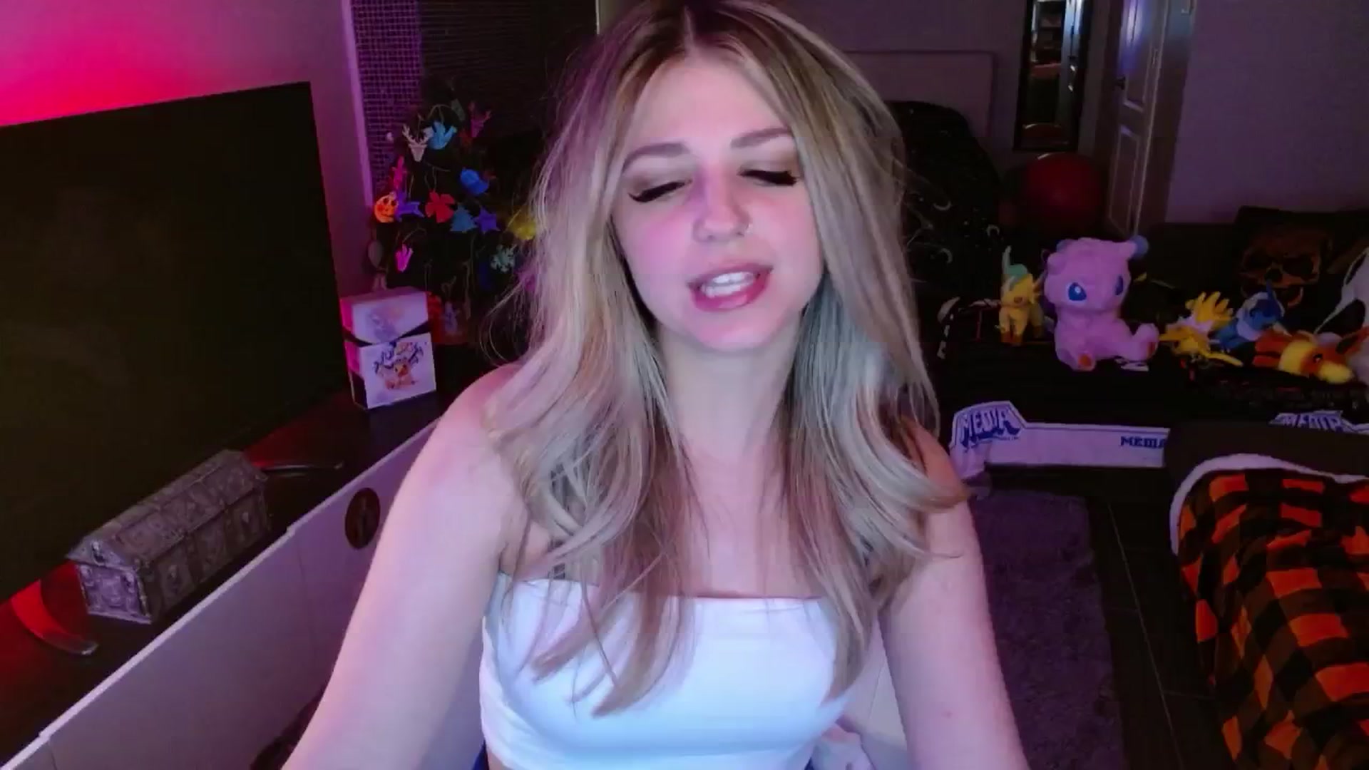 Gallery image thumbnail from Serafina's myfreecams stream on, 01/21/2025, 03:06 image 10 of 20
