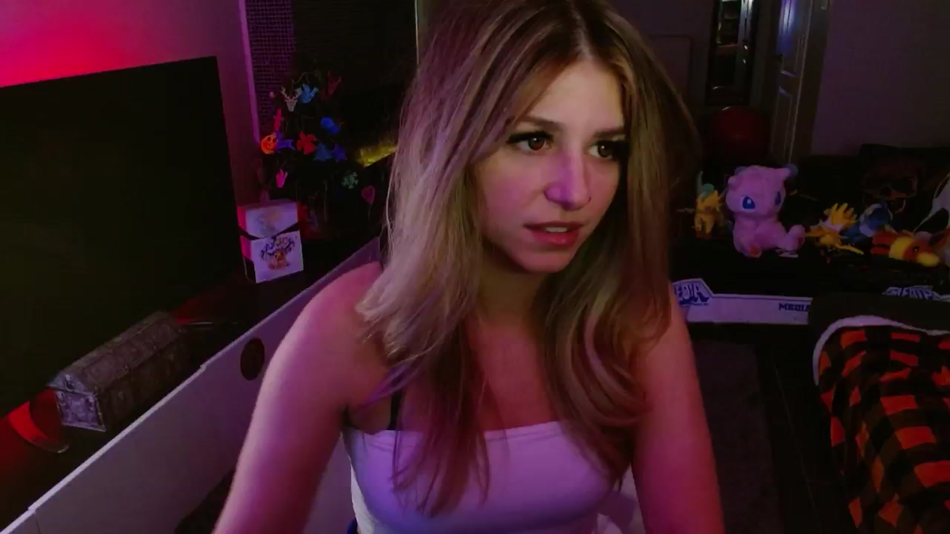 Gallery image thumbnail from Serafina's myfreecams stream on, 01/21/2025, 03:06 image 12 of 20