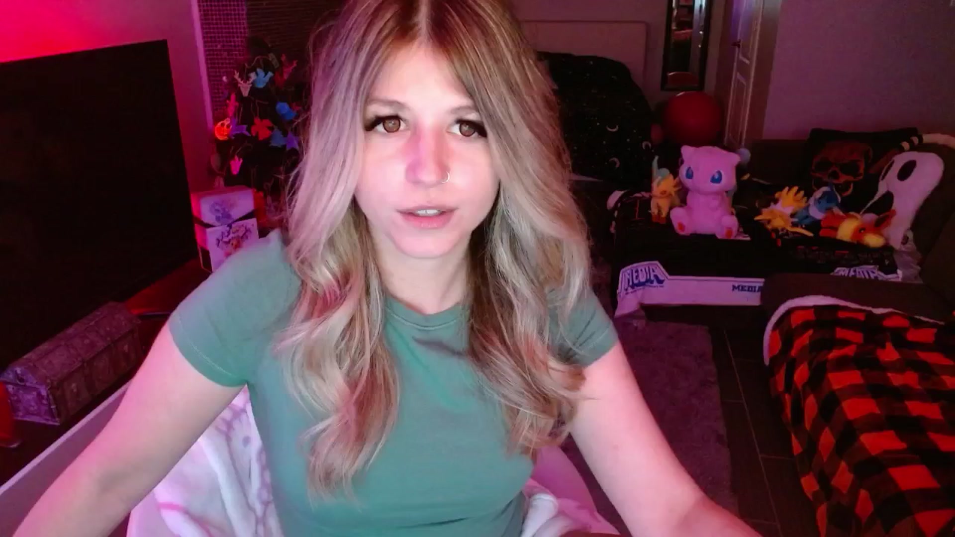 Gallery image thumbnail from Serafina's myfreecams stream on, 01/22/2025, 03:55 image 19 of 20