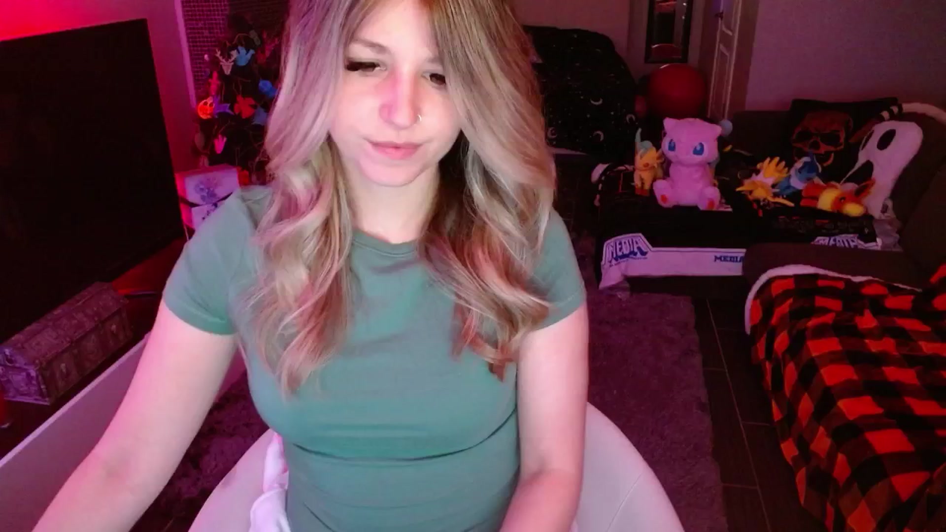 Gallery image thumbnail from Serafina's myfreecams stream on, 01/22/2025, 03:55 image 7 of 20