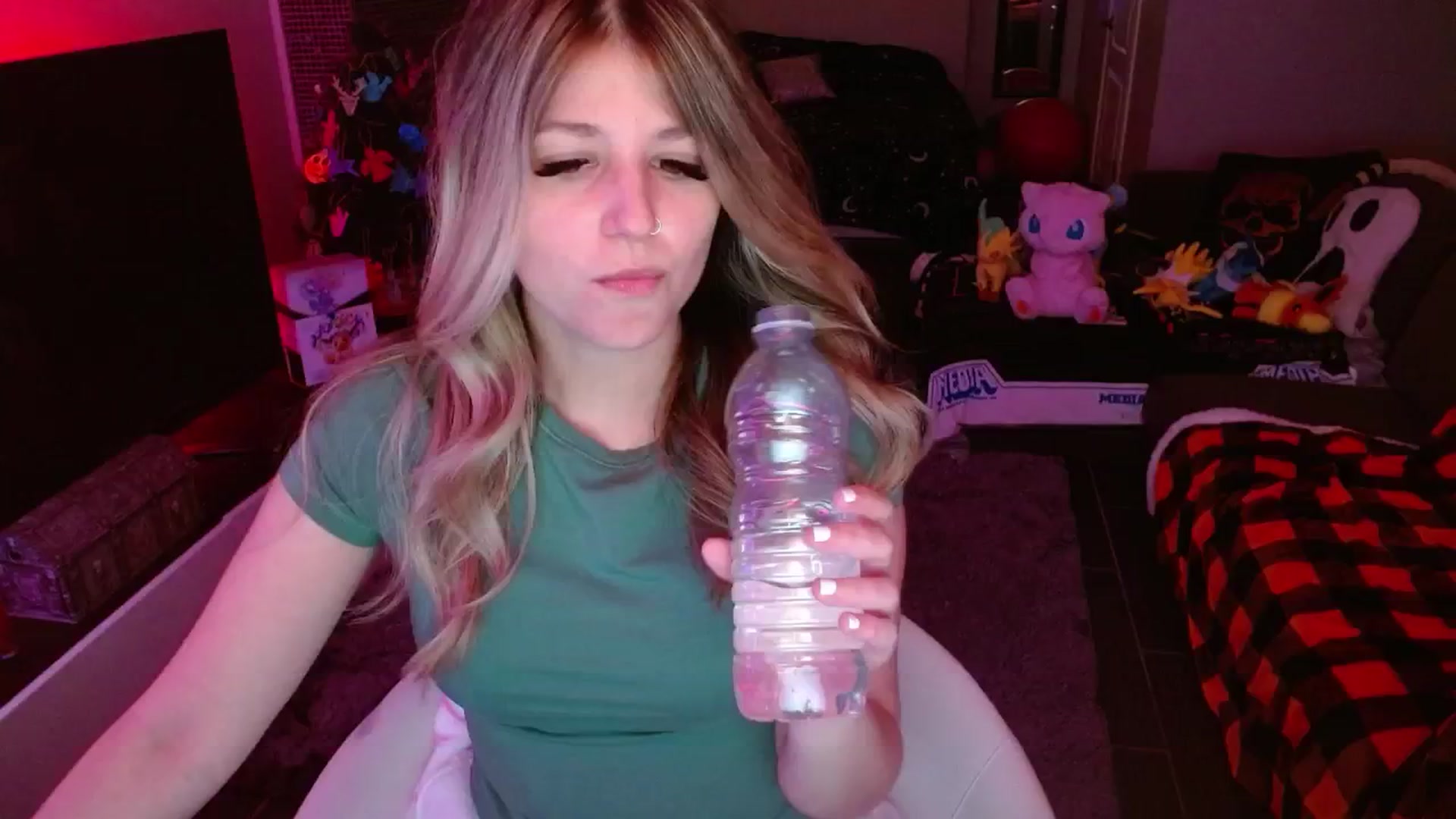 Gallery image thumbnail from Serafina's myfreecams stream on, 01/22/2025, 03:55 image 3 of 20