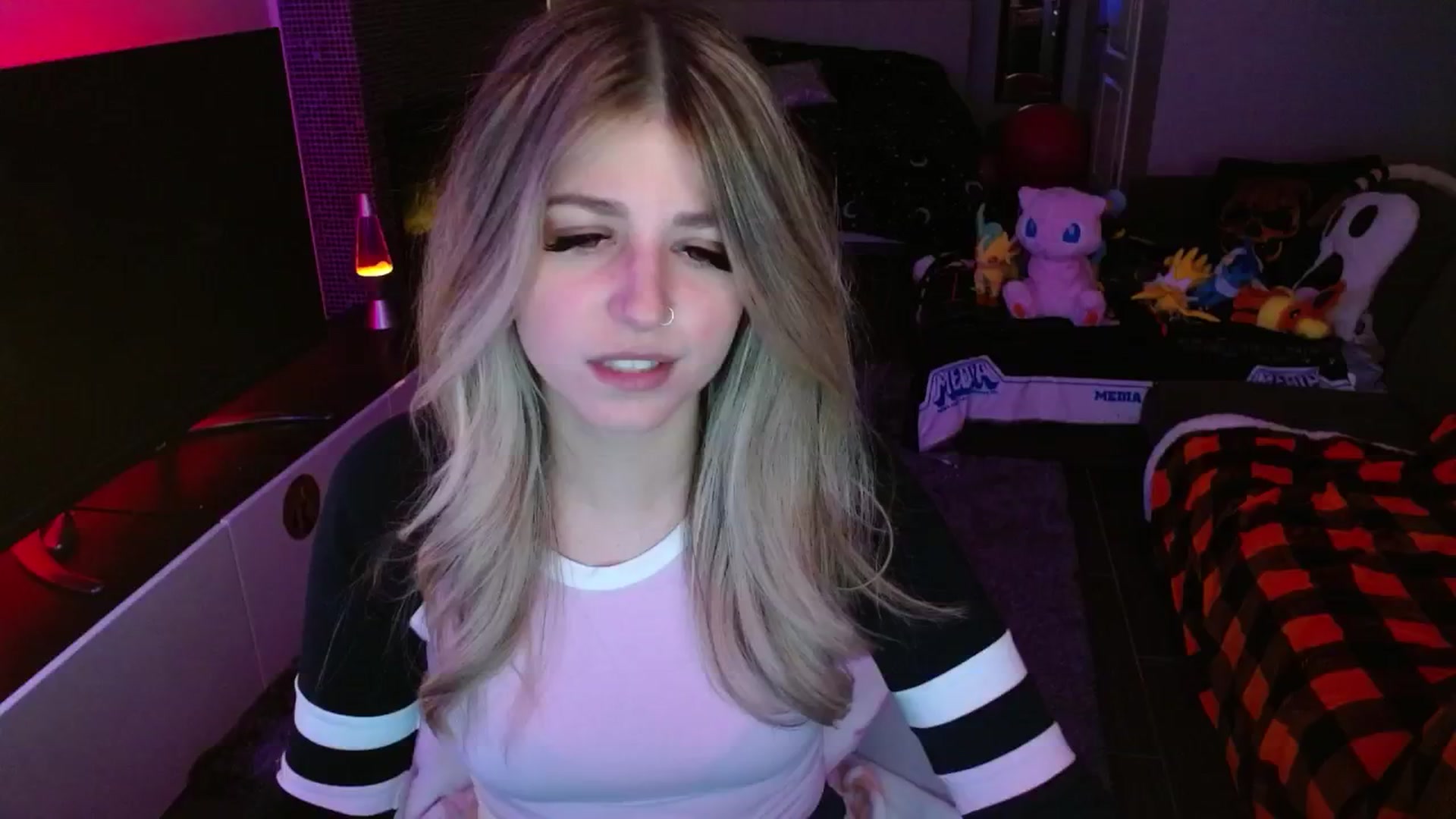 Gallery image thumbnail from Serafina's myfreecams stream on, 01/23/2025, 04:19 image 8 of 20