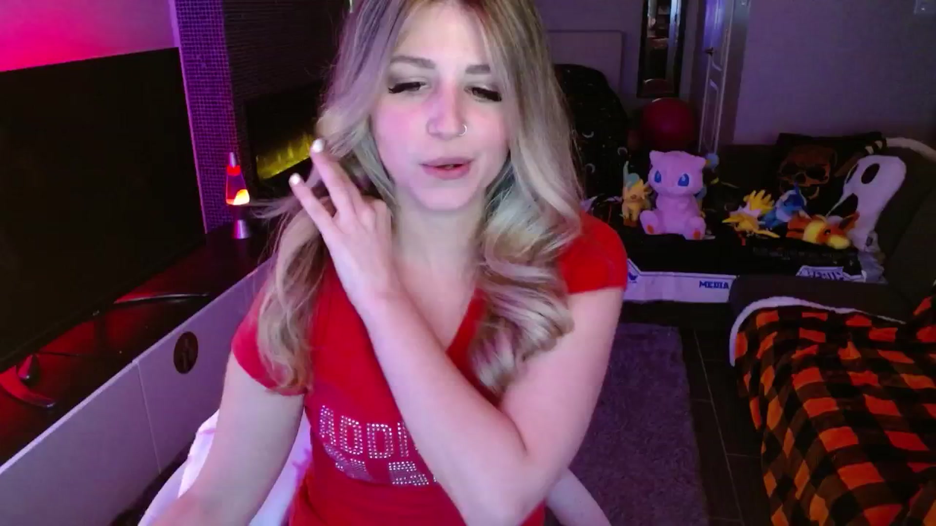 Gallery image thumbnail from Serafina's myfreecams stream on, 01/24/2025, 03:46 image 19 of 20