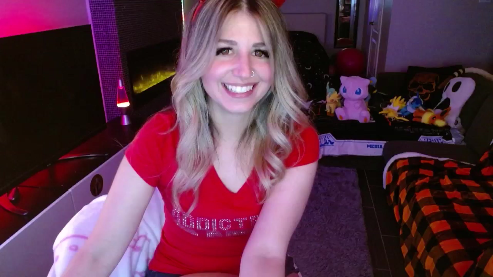 Gallery image thumbnail from Serafina's myfreecams stream on, 01/24/2025, 03:46 image 10 of 20