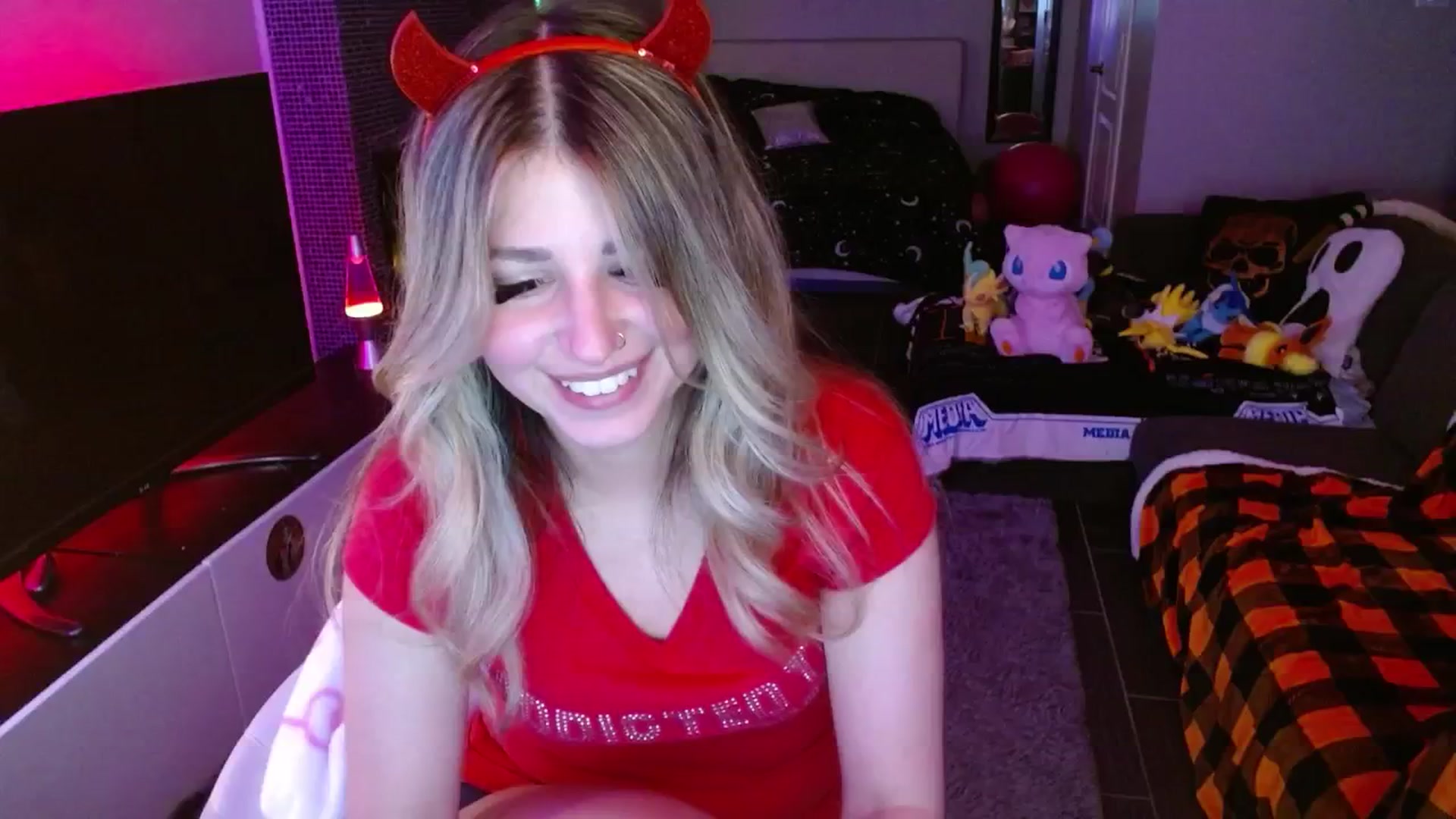 Gallery image thumbnail from Serafina's myfreecams stream on, 01/24/2025, 03:46 image 9 of 20