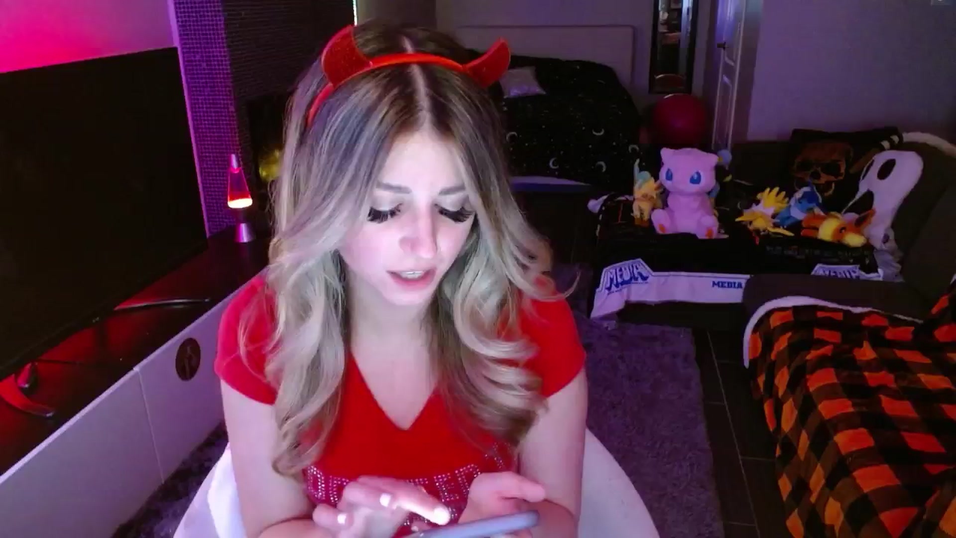 Gallery image thumbnail from Serafina's myfreecams stream on, 01/24/2025, 03:46 image 3 of 20