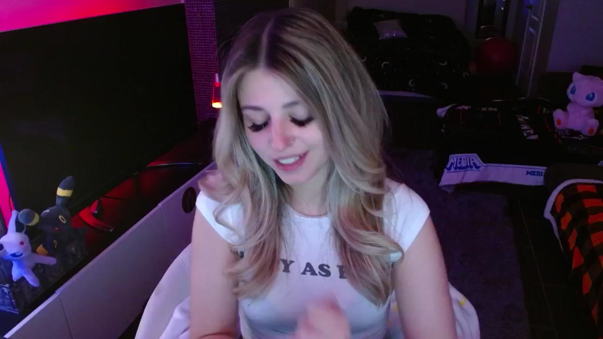 Gallery image thumbnail from Serafina's myfreecams stream on, 01/26/2025, 03:40 image 12 of 20