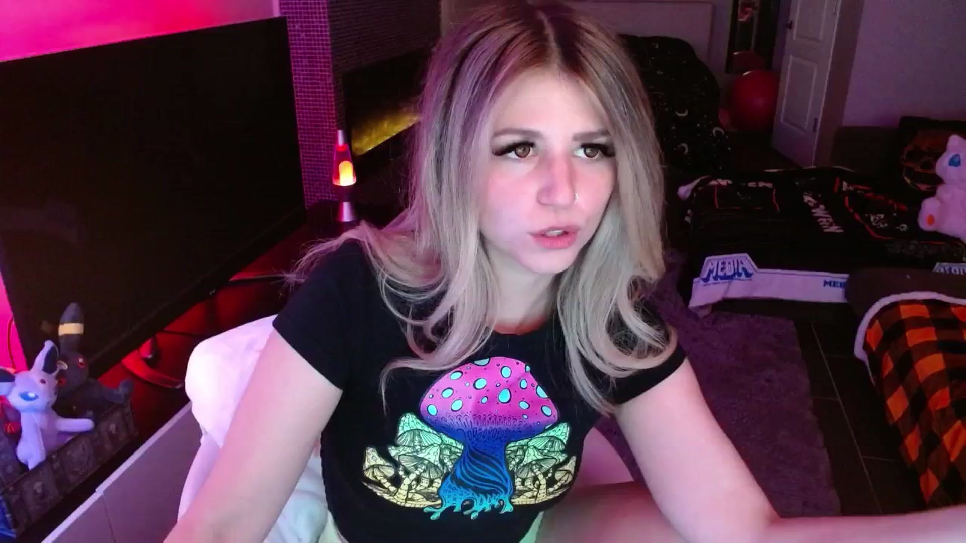 Gallery image thumbnail from Serafina's myfreecams stream on, 01/29/2025, 04:51 image 10 of 20