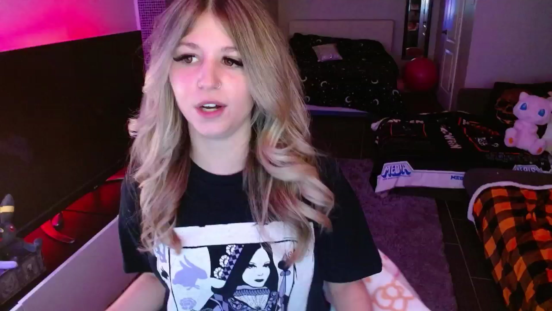 Gallery image thumbnail from Serafina's myfreecams stream on, 01/30/2025, 04:47 image 1 of 20