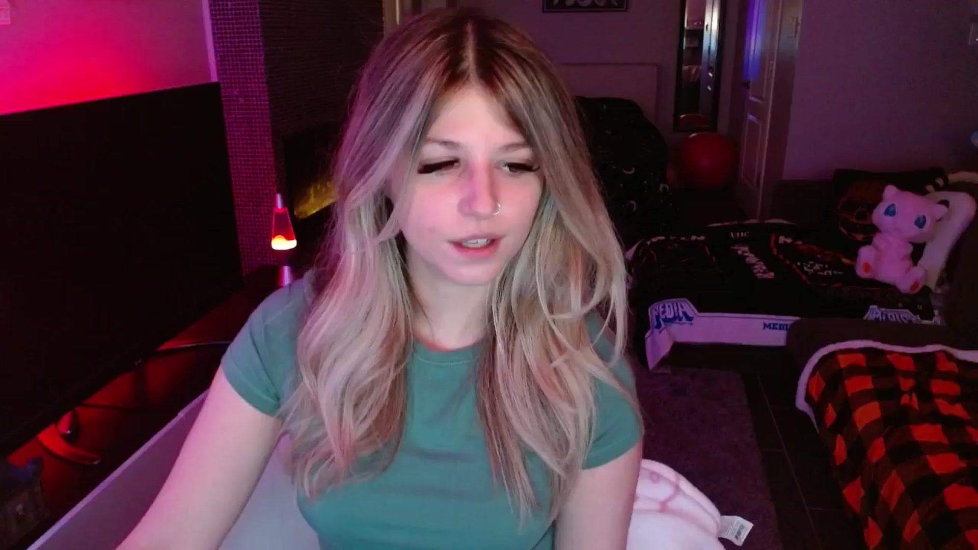 Gallery image thumbnail from Serafina's myfreecams stream on, 01/31/2025, 04:35 image 13 of 20