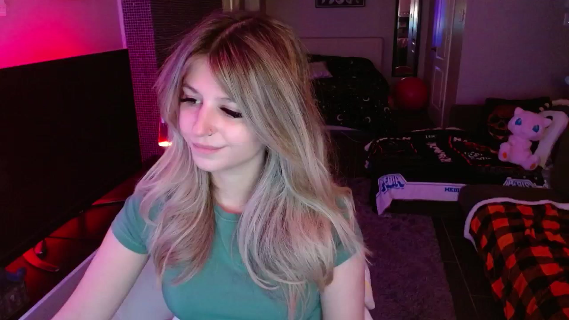 Gallery image thumbnail from Serafina's myfreecams stream on, 01/31/2025, 04:35 image 9 of 20