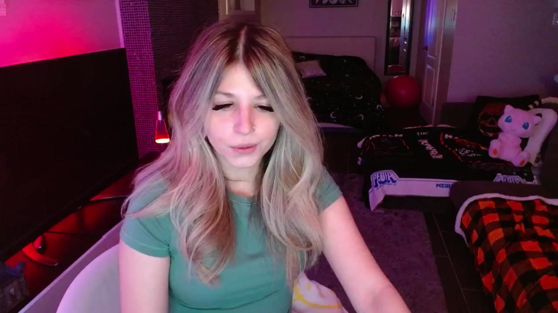 Gallery image thumbnail from Serafina's myfreecams stream on, 01/31/2025, 04:35 image 7 of 20