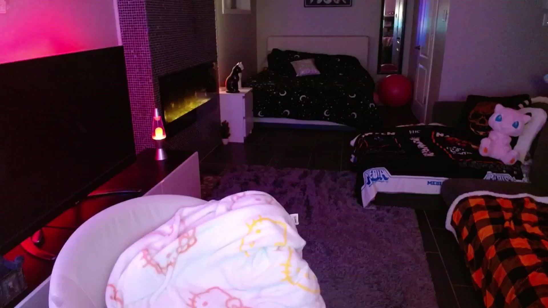 Gallery image thumbnail from Serafina's myfreecams stream on, 01/31/2025, 04:35 image 16 of 20