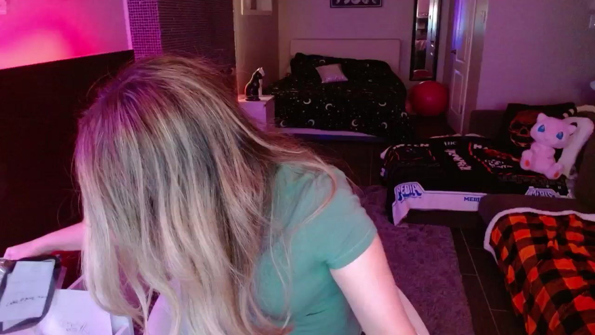 Gallery image thumbnail from Serafina's myfreecams stream on, 01/31/2025, 04:35 image 17 of 20