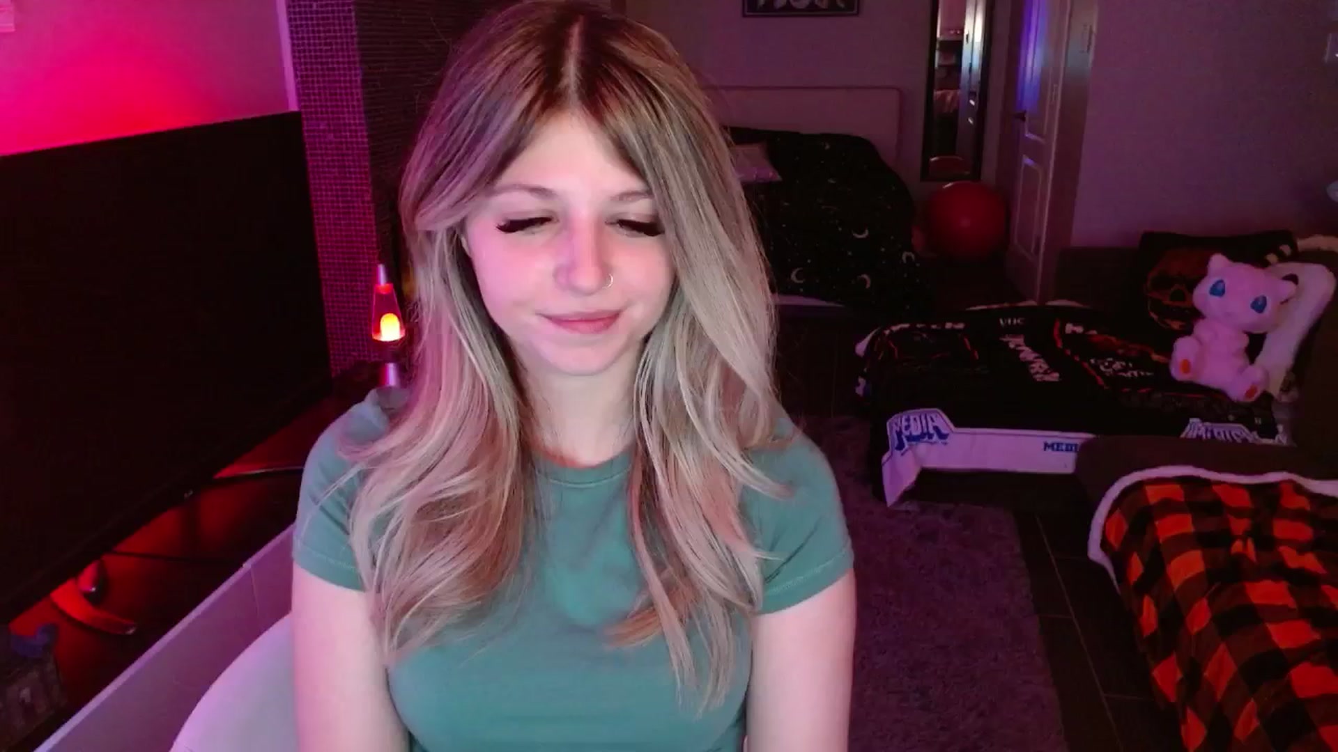 Gallery image thumbnail from Serafina's myfreecams stream on, 01/31/2025, 04:35 image 19 of 20
