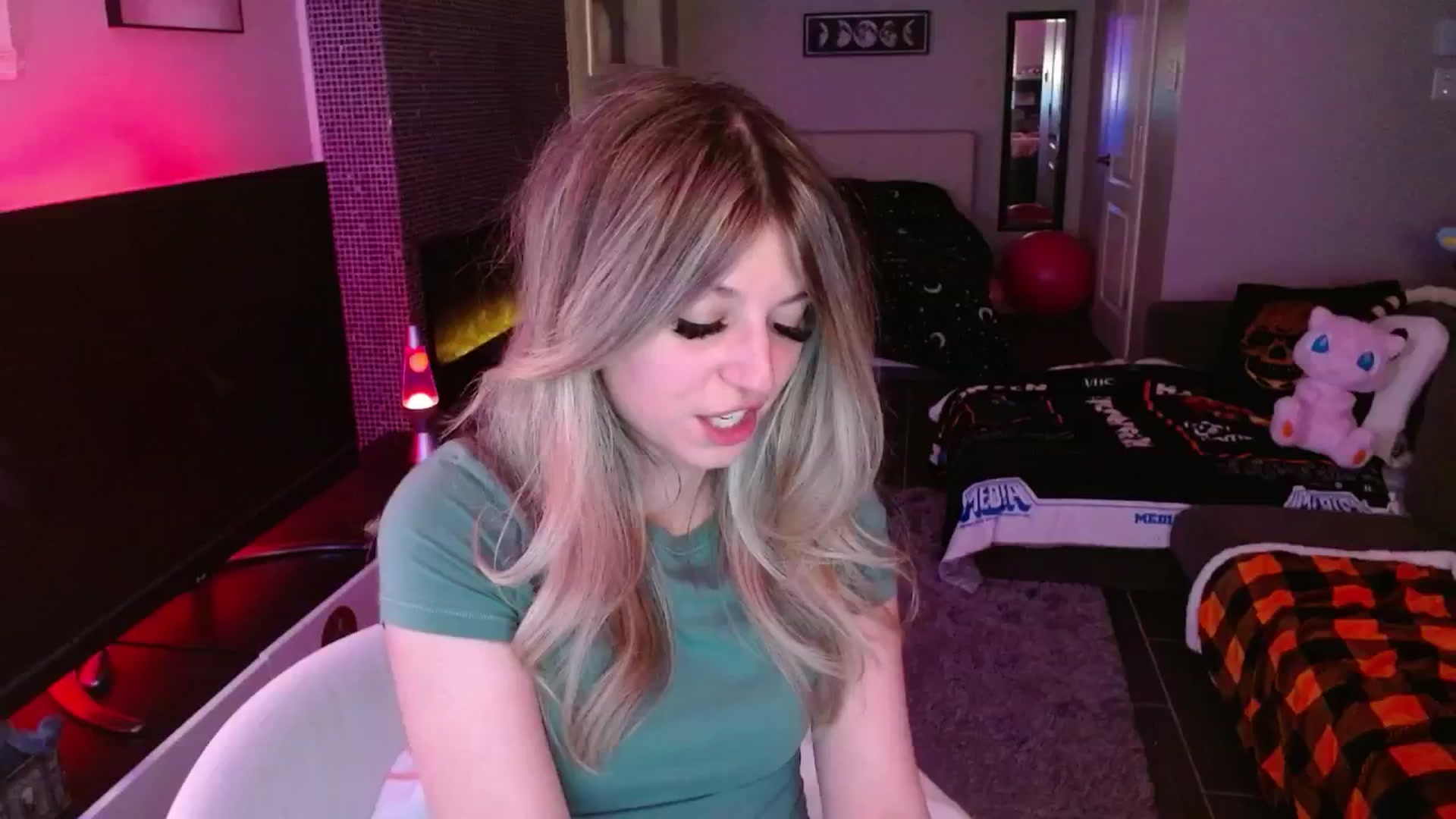 Gallery image thumbnail from Serafina's myfreecams stream on, 01/31/2025, 06:15 image 14 of 20