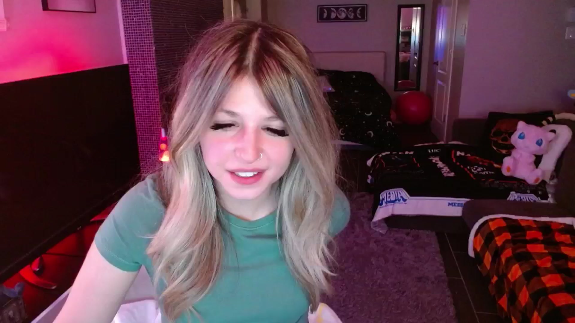 Gallery image thumbnail from Serafina's myfreecams stream on, 01/31/2025, 06:15 image 18 of 20