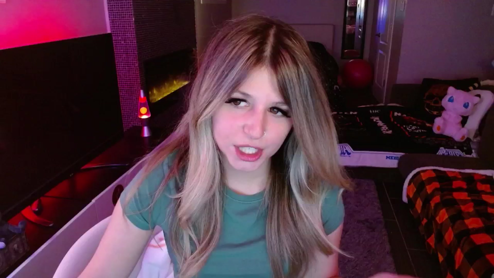 Gallery image thumbnail from Serafina's myfreecams stream on, 01/31/2025, 06:15 image 7 of 20