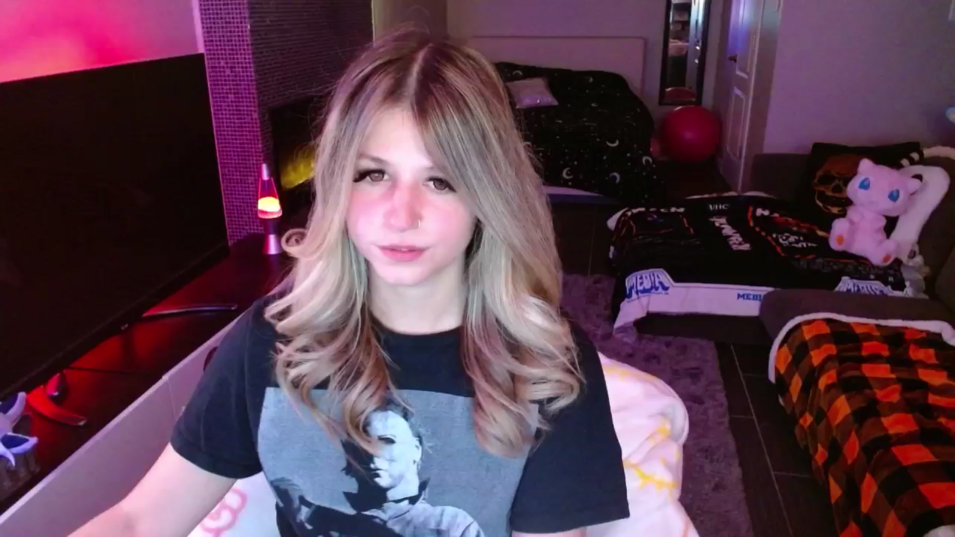 Gallery image thumbnail from Serafina's myfreecams stream on, 02/01/2025, 06:03 image 20 of 20