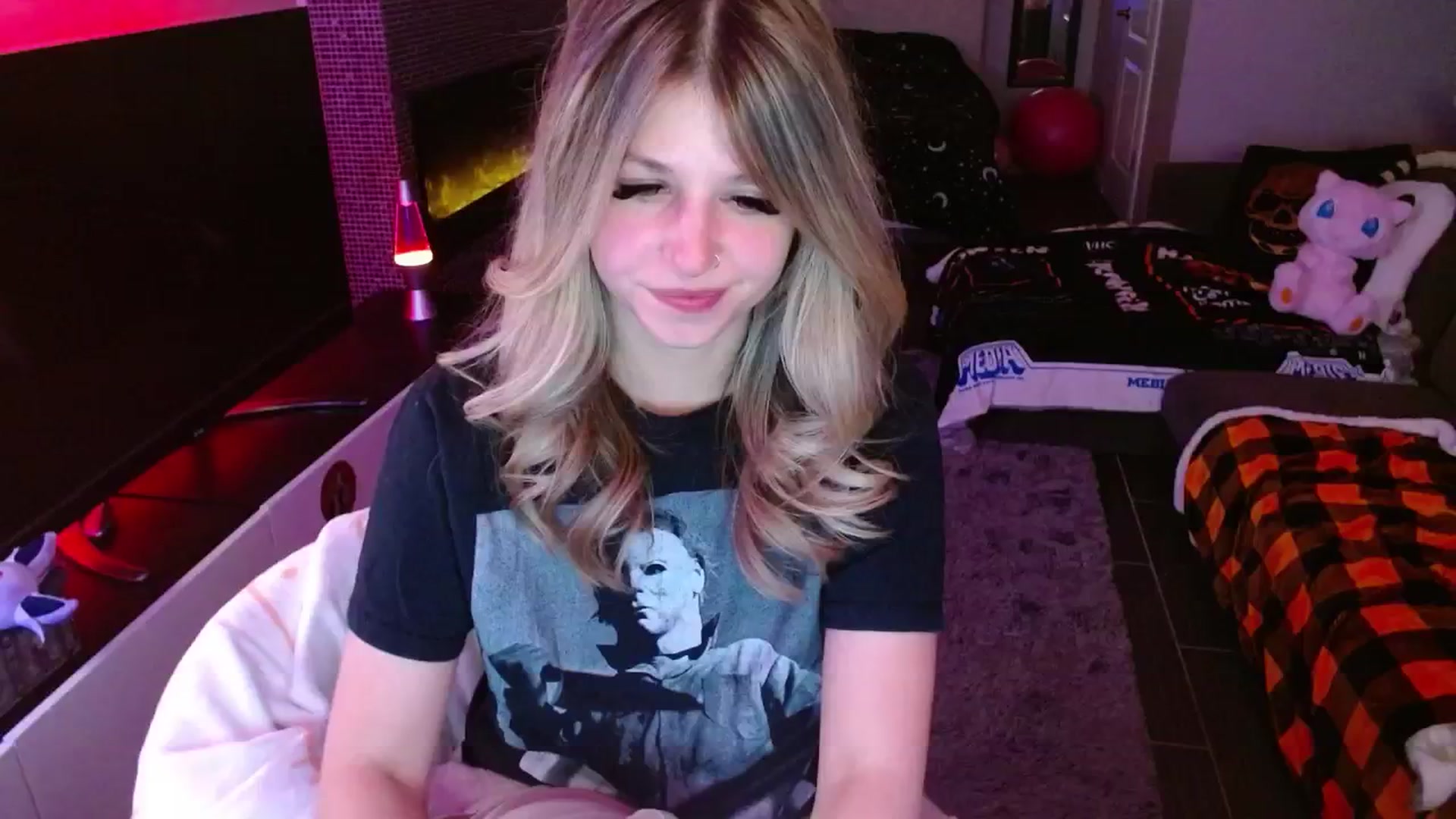 Gallery image thumbnail from Serafina's myfreecams stream on, 02/01/2025, 06:03 image 7 of 20