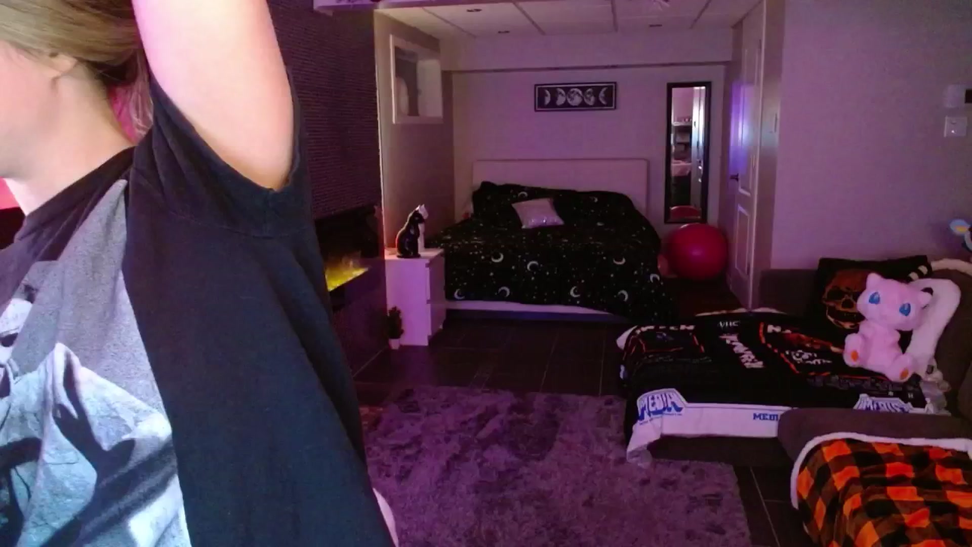 Gallery image thumbnail from Serafina's myfreecams stream on, 02/01/2025, 06:03 image 13 of 20