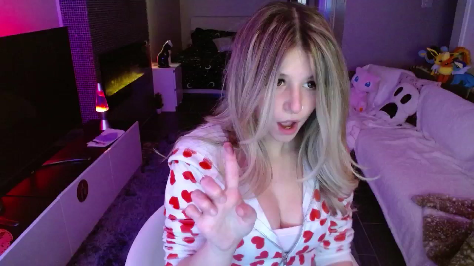 Gallery image thumbnail from Serafina's myfreecams stream on, 02/02/2025, 04:47 image 18 of 20