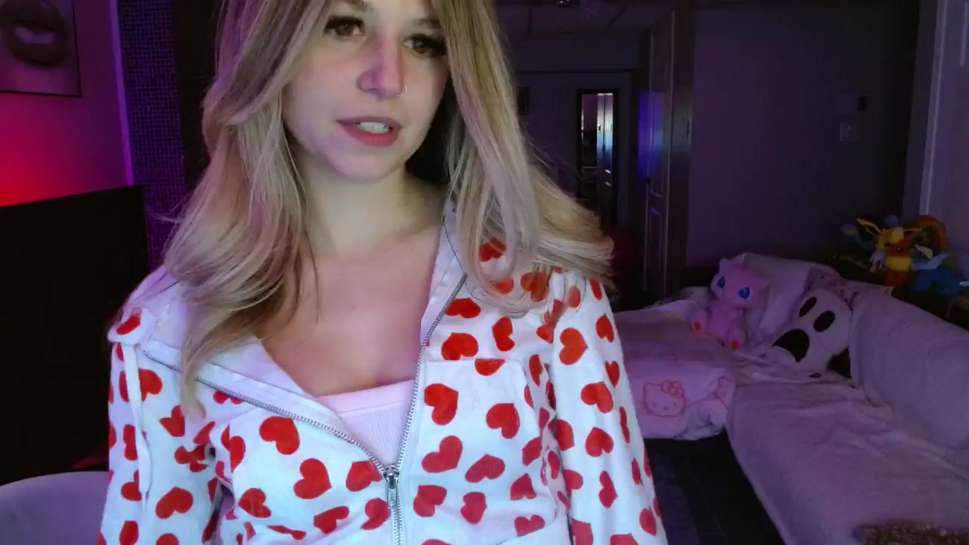 Gallery image thumbnail from Serafina's myfreecams stream on, 02/02/2025, 04:47 image 15 of 20