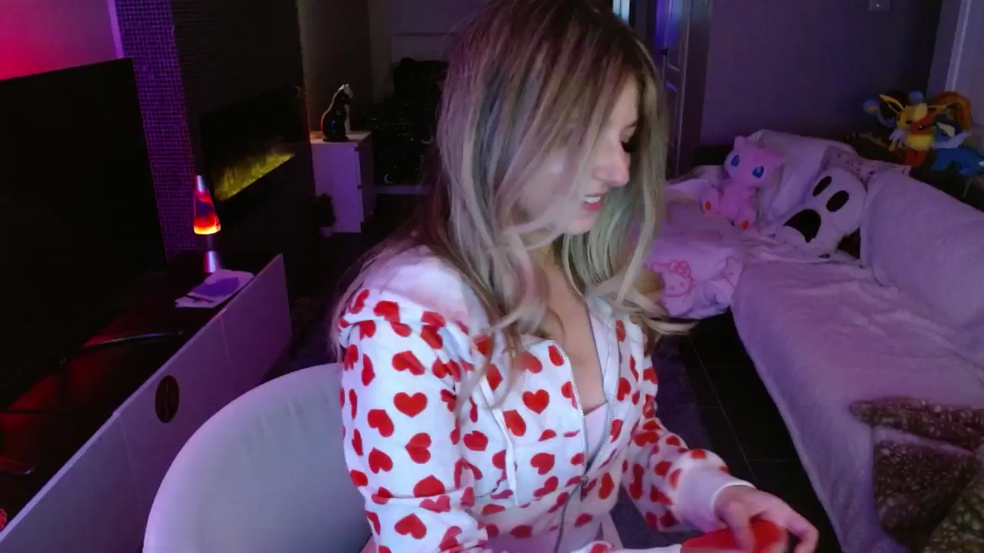 Gallery image thumbnail from Serafina's myfreecams stream on, 02/02/2025, 04:47 image 11 of 20