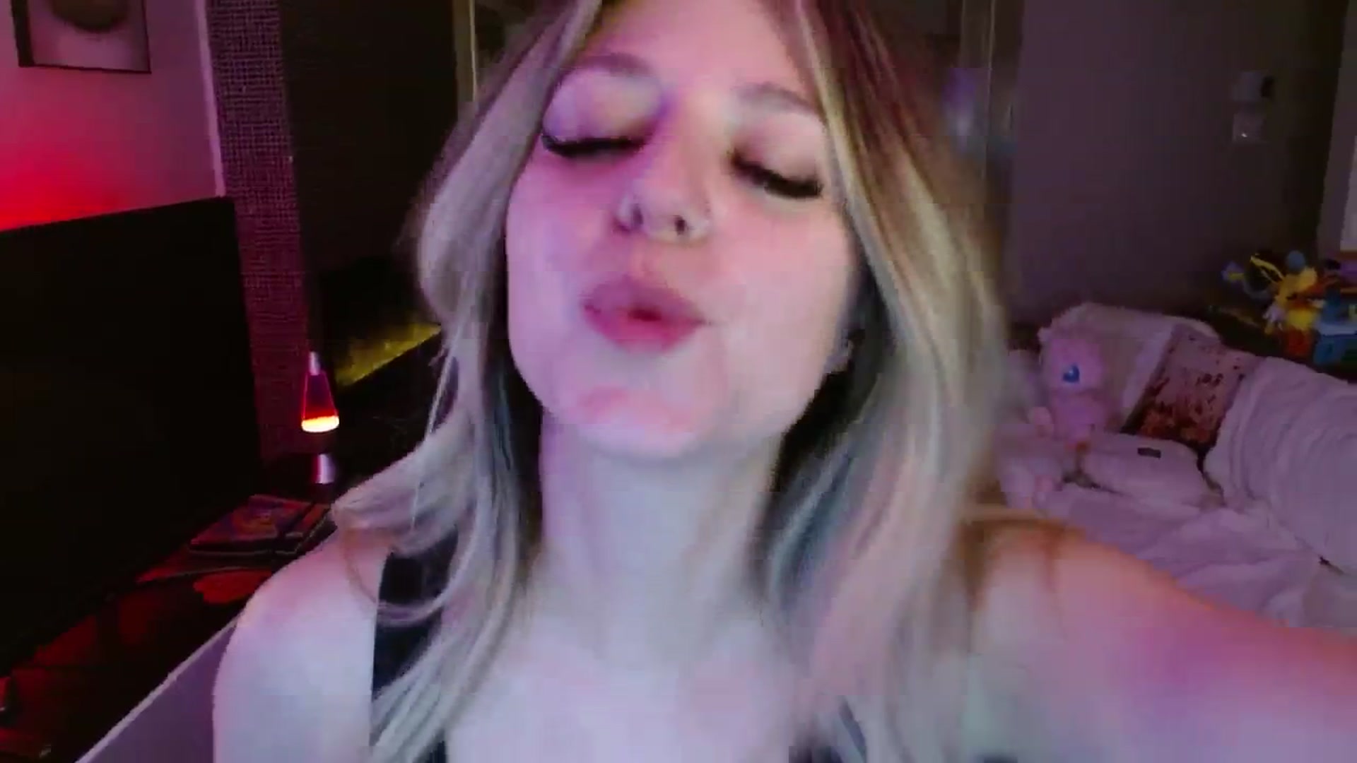 Gallery image thumbnail from Serafina's myfreecams stream on, 02/06/2025, 06:09 image 11 of 20