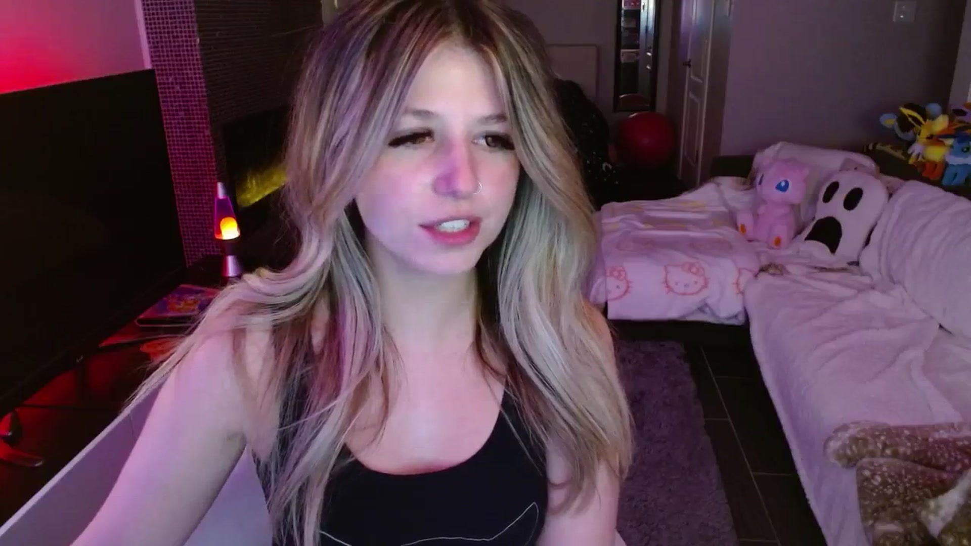 Gallery image thumbnail from Serafina's myfreecams stream on, 02/06/2025, 06:09 image 18 of 20
