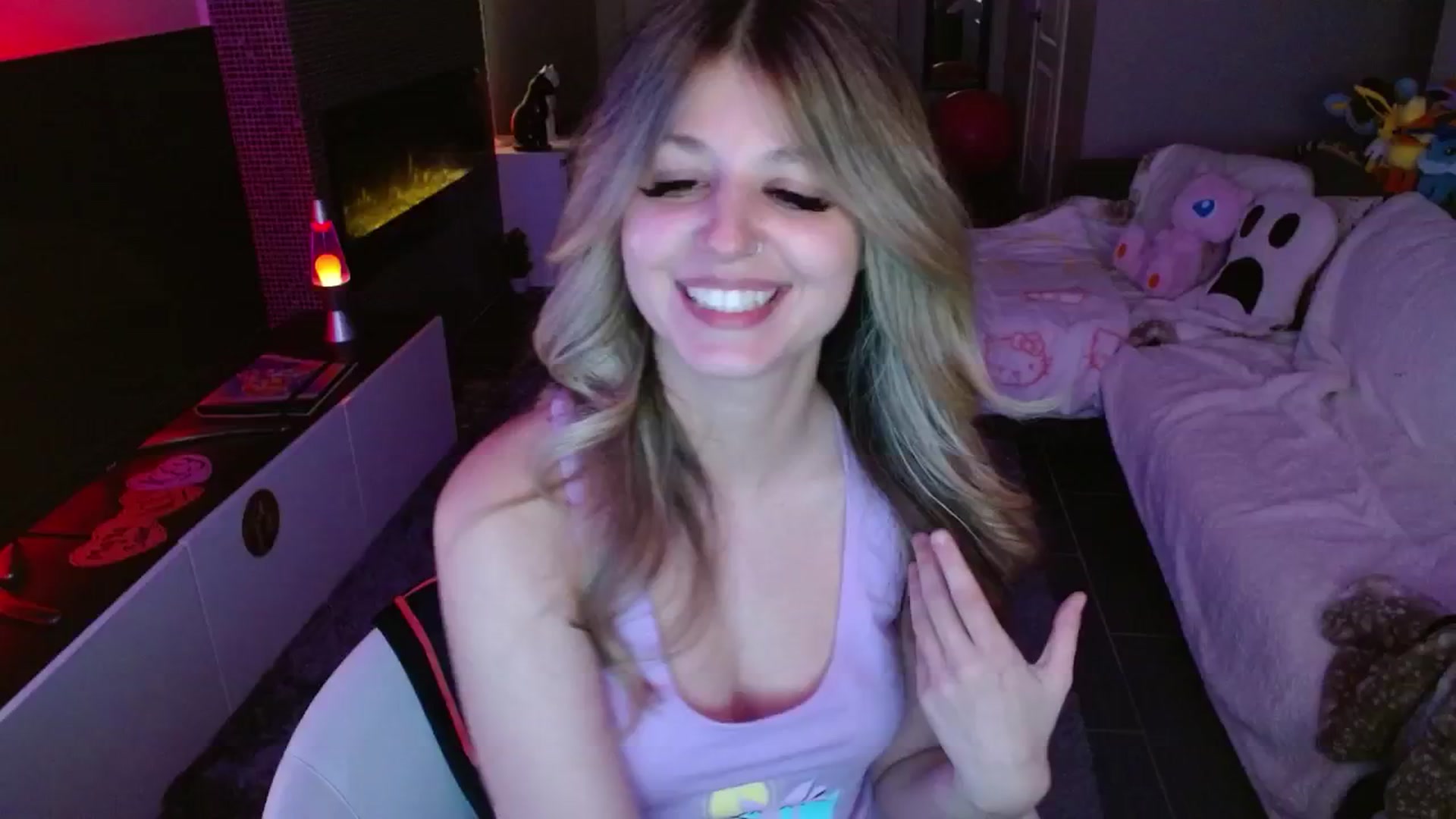Gallery image thumbnail from Serafina's myfreecams stream on, 02/07/2025, 06:27 image 7 of 20