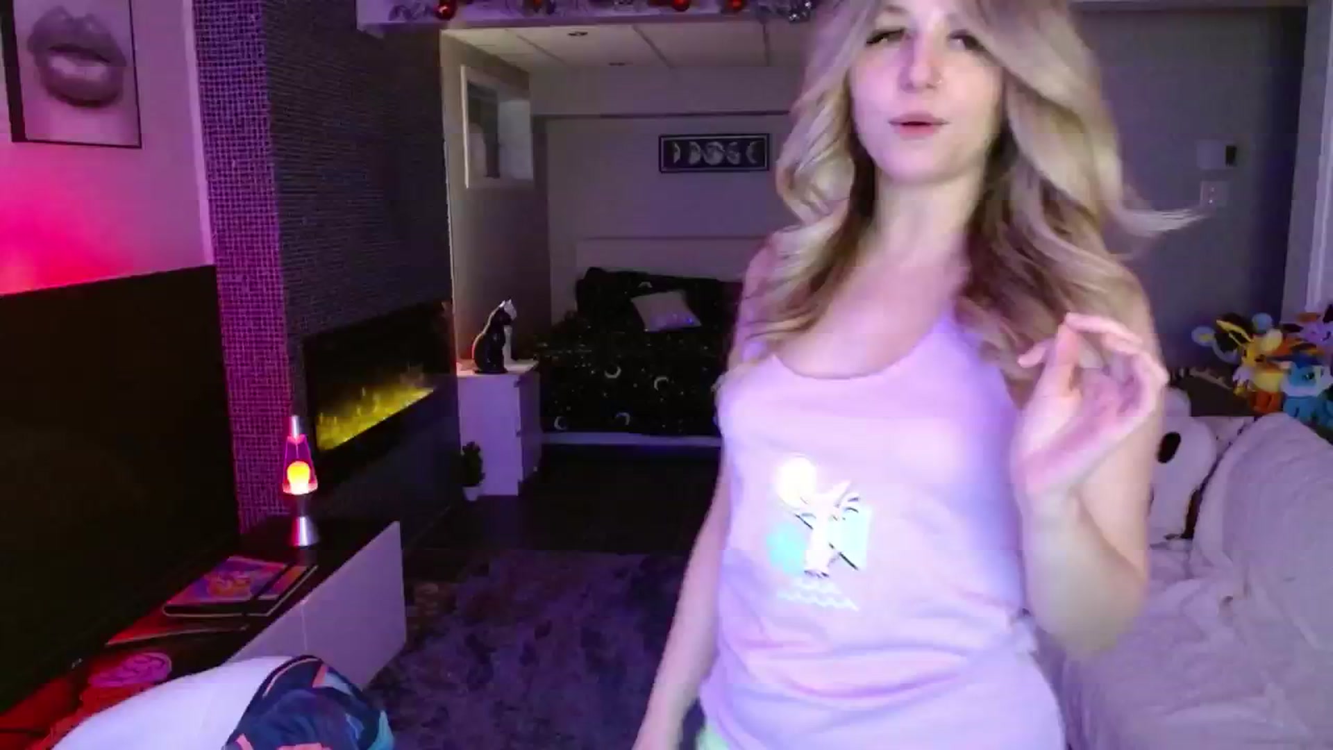 Gallery image thumbnail from Serafina's myfreecams stream on, 02/07/2025, 06:27 image 10 of 20